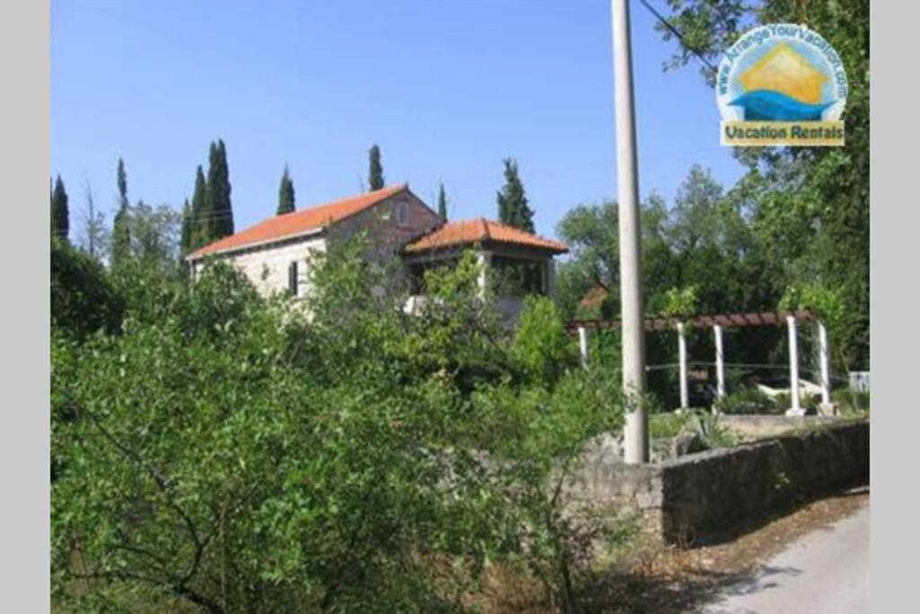 Sleep & Fly Cottage Čilipi Extérieur photo